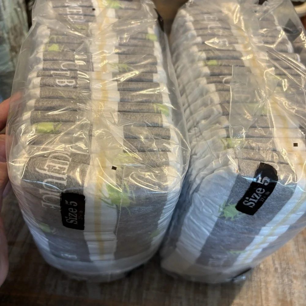 Hello Bello Halloween BEETLEJUICE Limited Edition Diapers Size 5 - NEW 36 Count